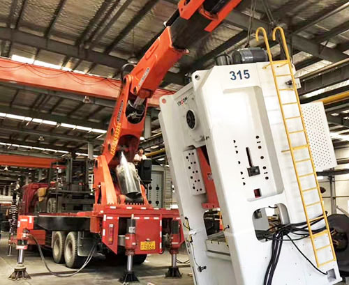 彭市镇提升工作效率，选择优质折臂吊租赁服务