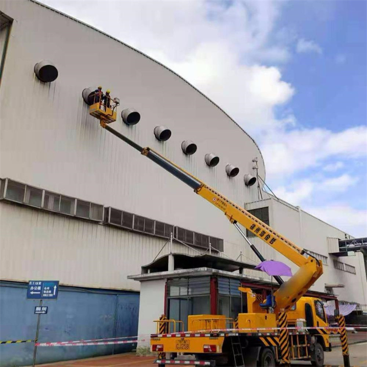 彭市镇高空作业车出租服务：专业广告牌安装解决方案