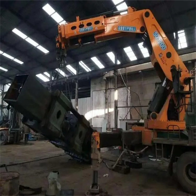 彭市镇130吨折臂吊车出租吊机租赁附近电话