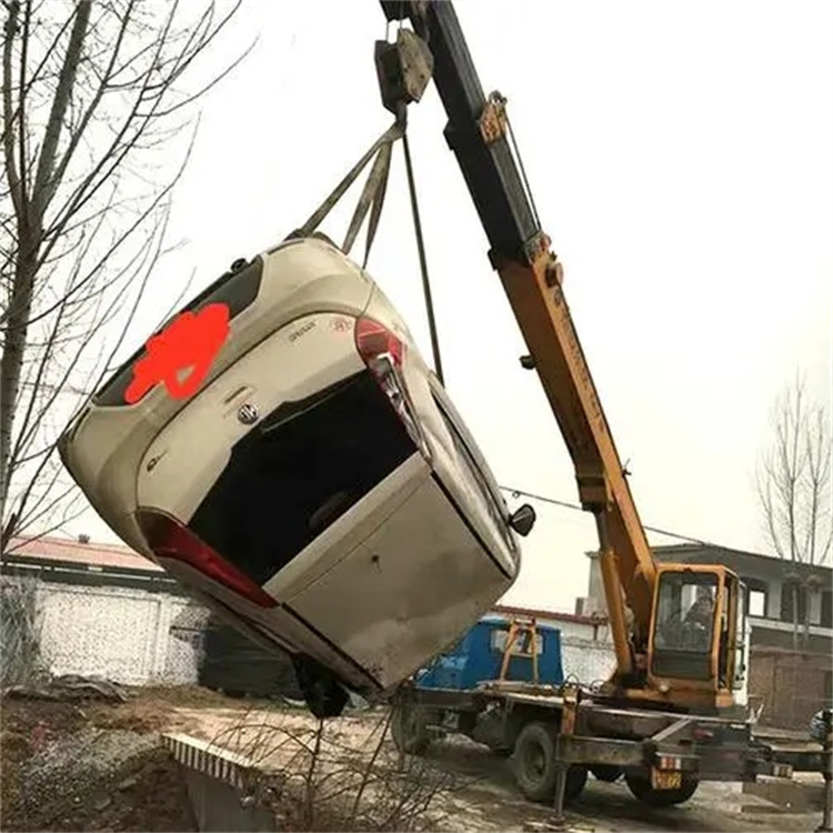 彭市镇随时待命，吊车24小时道路救援服务全解析